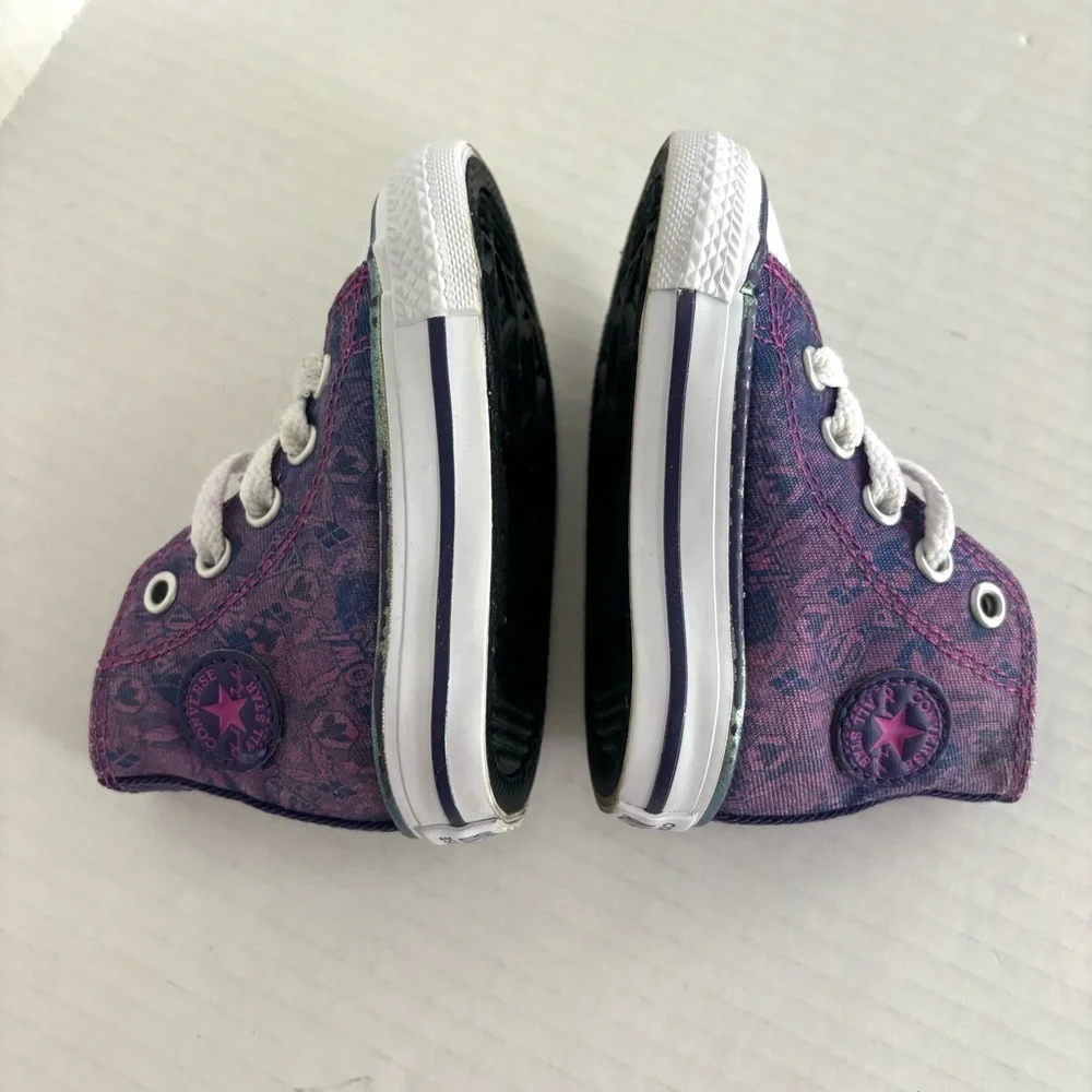 Converse Toddlers DC Superhero Supergirl Girls High Top Chuck Taylors Kid size 3